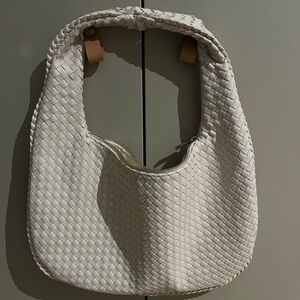 COPY - CREAM SHOULDER BAG COTTON ON - NEW
